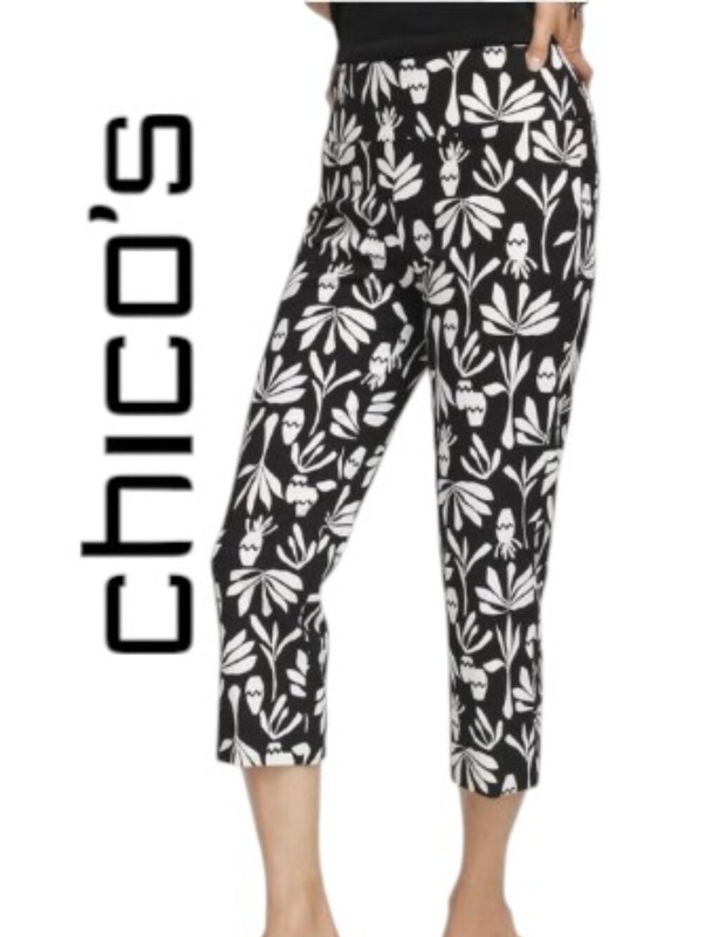 Chico's Wide Waistband Leaf Print Black & White Capri Pants Size 1.5